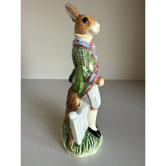 Fitz and Floyd rabbit shaker carrying basket of flowers. Salt Shaker - Picture 4 of 5